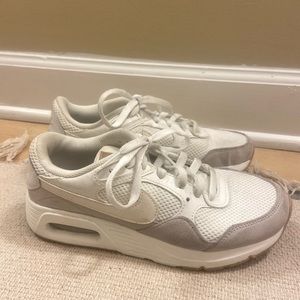 Beige Nike Air Sneaker Women’s 7.5